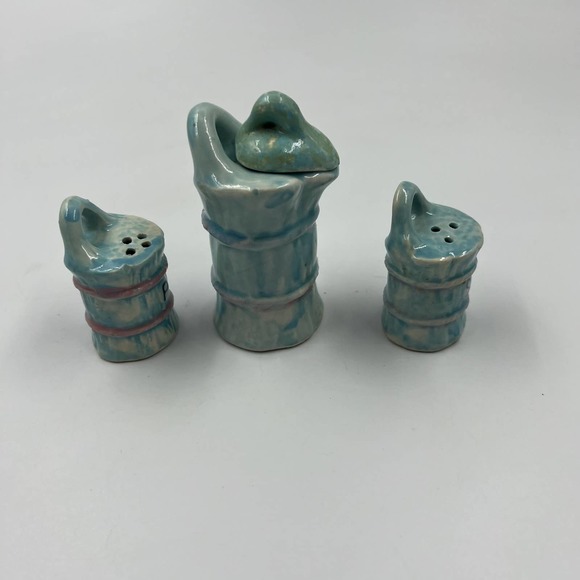 Vintage Barrels Salt Pepper & Vinegar Shaker Set Dispensers 4 Pieces Japan Made - Picture 4 of 9